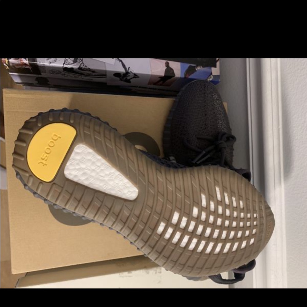 Yeezy Boost 350 V2 Cinder Reflective - Picture 9 of 12